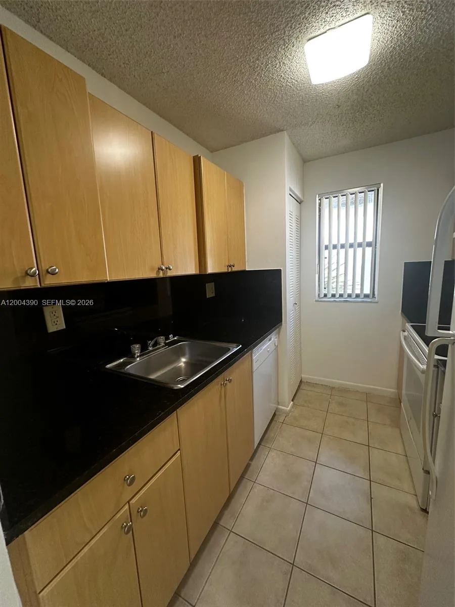 7220 NW 179th St # 201, Hialeah, FL 33015 photo 2