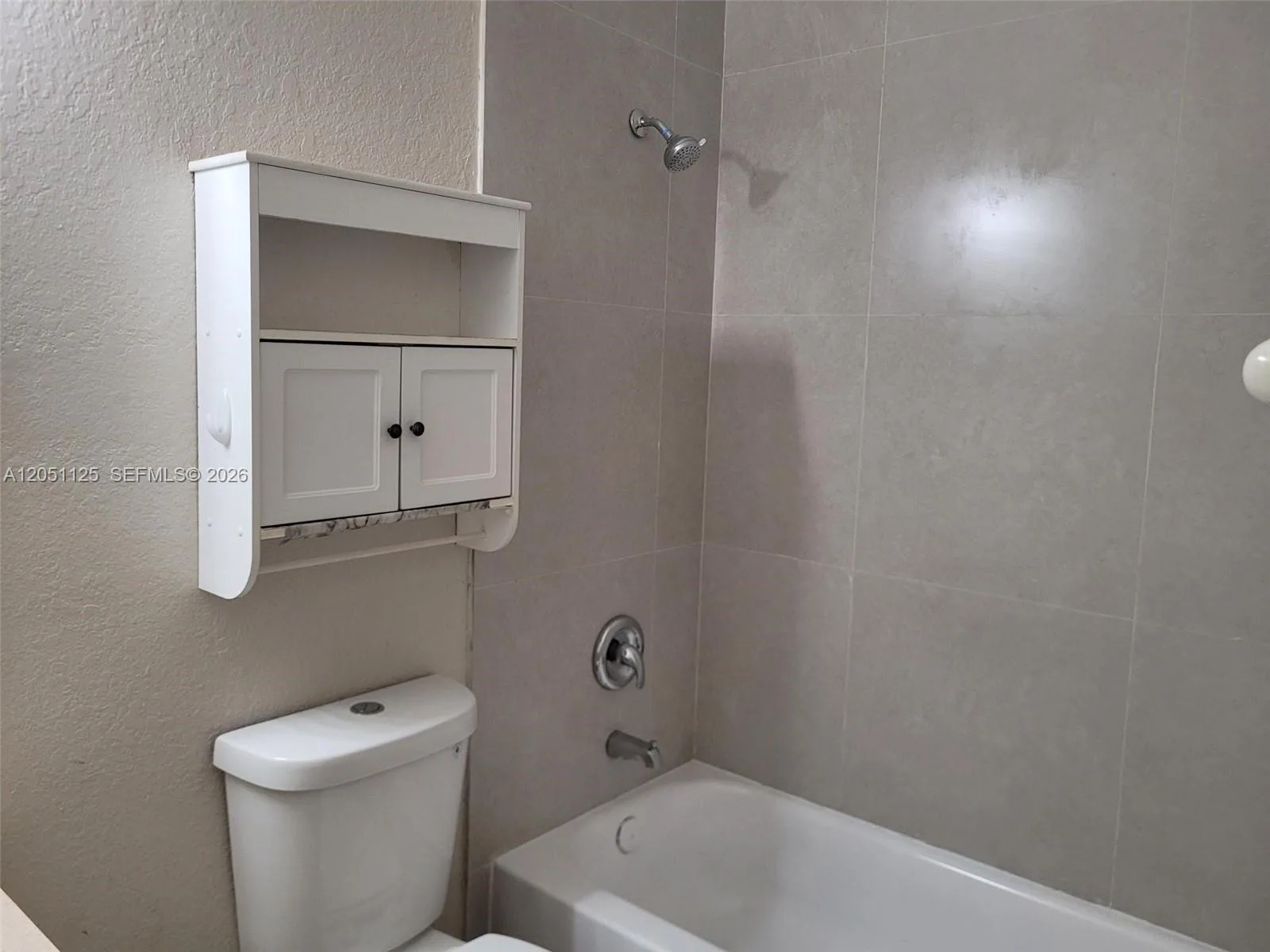 1663 SE 29th St # 208, Homestead, FL 33035 photo 4
