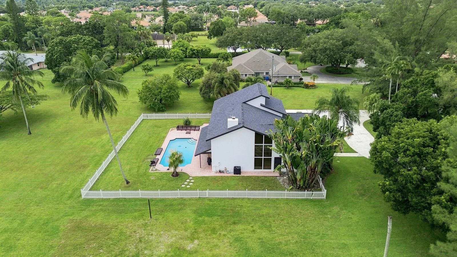 10400 W Tara Boulevard, Boynton Beach, FL 33437