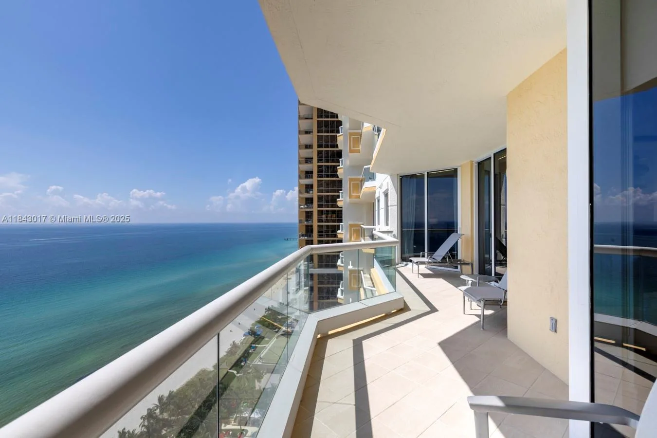 17875 Collins Ave # 2703, Sunny Isles Beach, FL 33160 photo 2