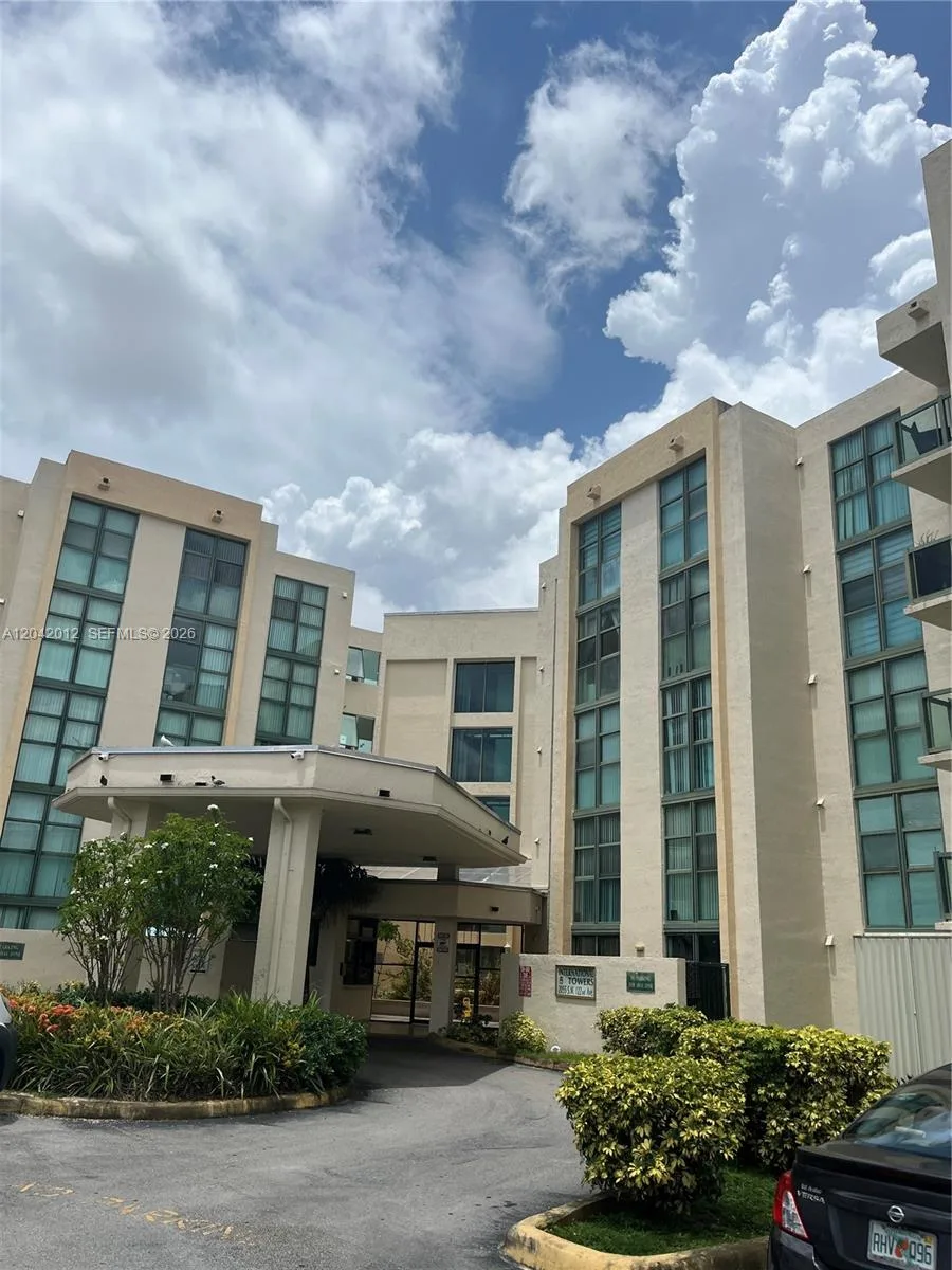 2055 SW 122nd Ave # 321, Miami, FL 33175