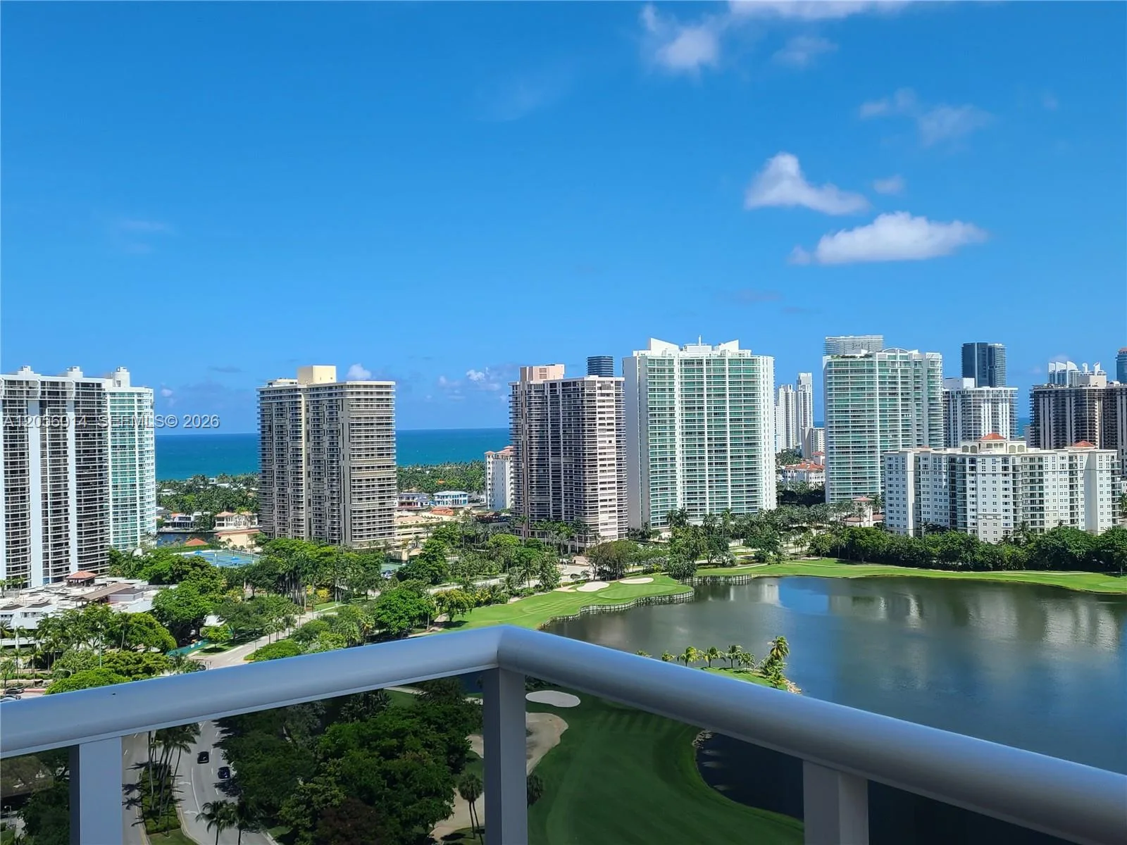 3625 N Country Club Dr # 2408, Aventura, FL 33180