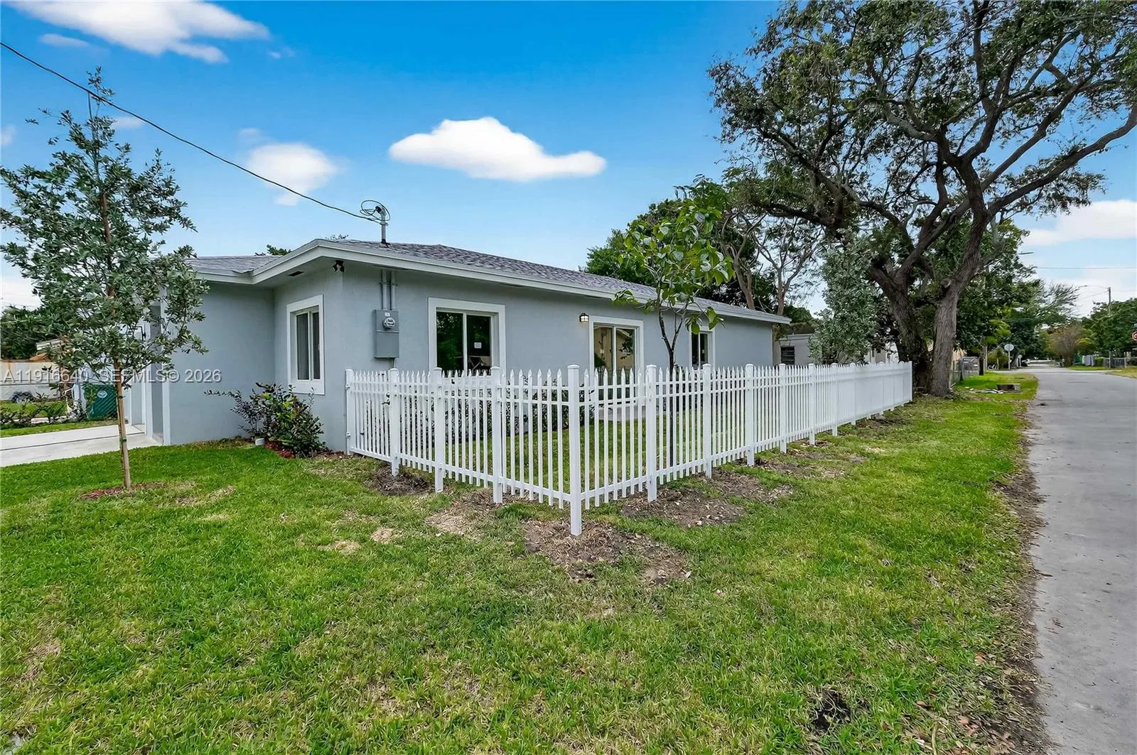 1346 NW 44th St, Miami, FL 33142 photo 10