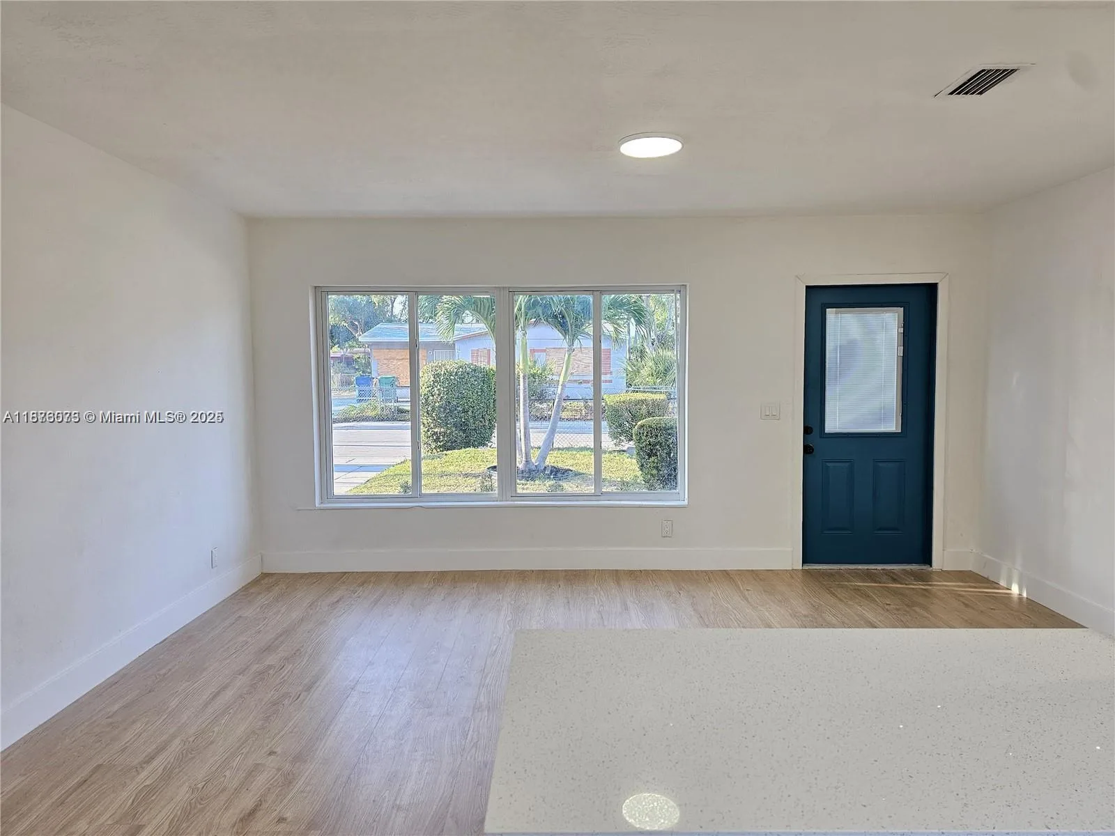 1117 W 26th Ct, Riviera Beach, FL 33404 photo 3