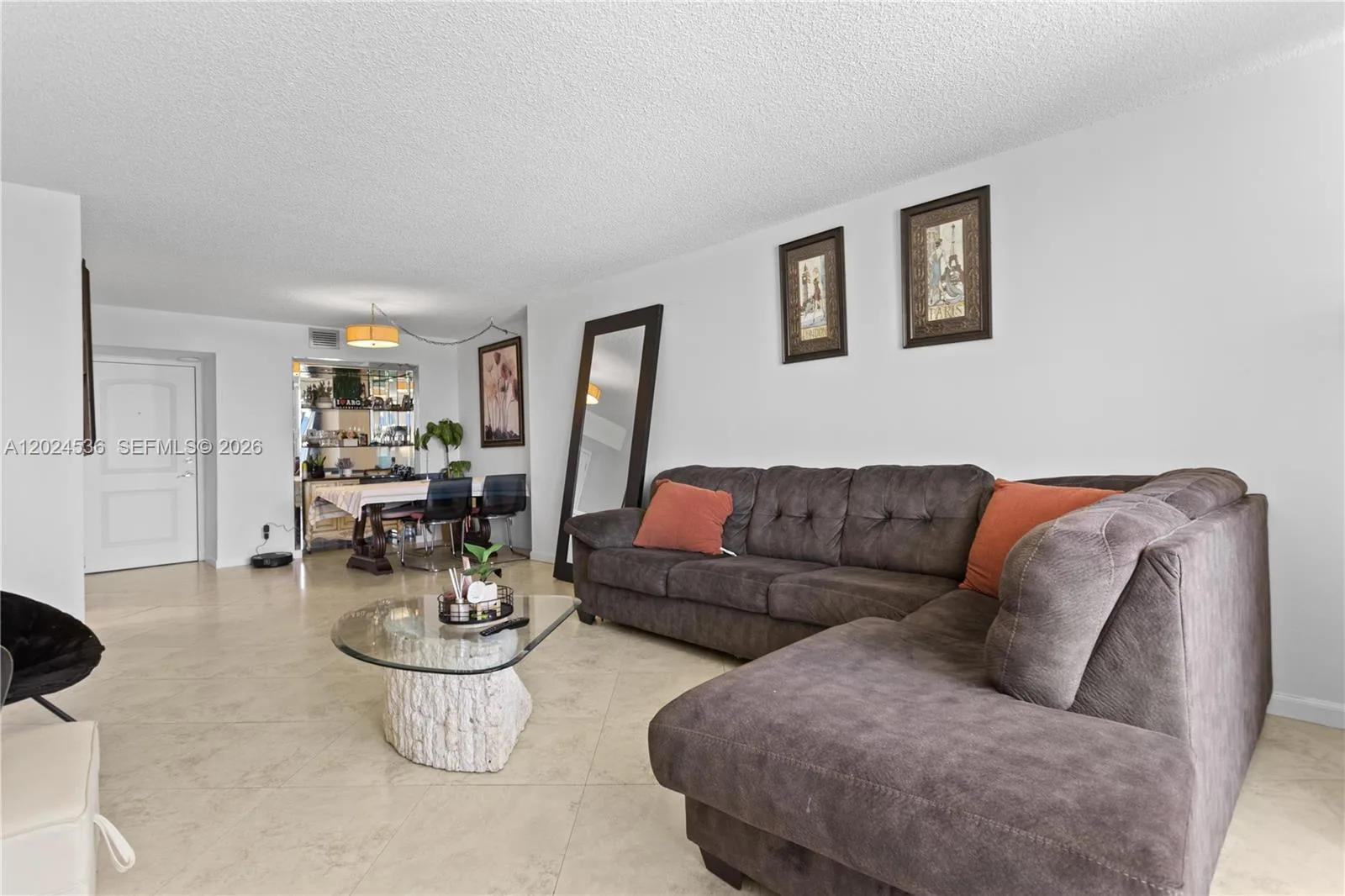 100 Bayview Dr # 307, Sunny Isles Beach, FL 33160