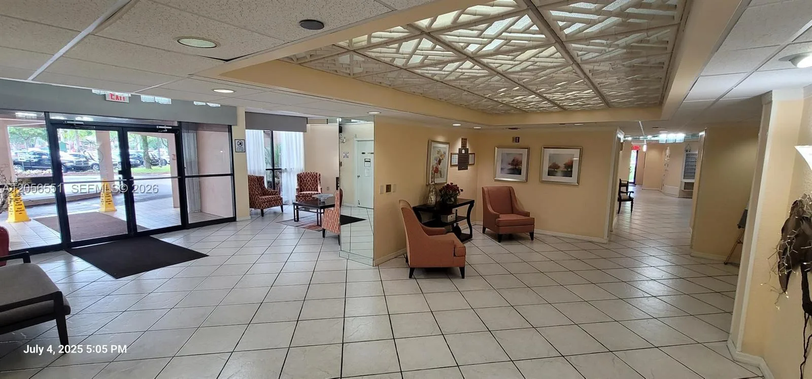 1300 Saint Charles Pl # L19, Pembroke Pines, FL 33026