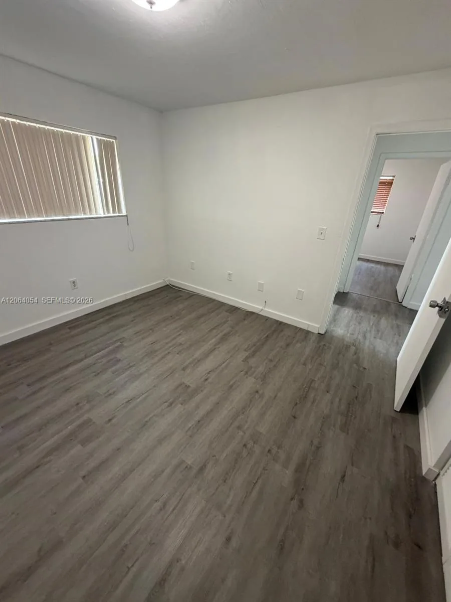 1501 W 42nd St # 102, Hialeah, FL 33012