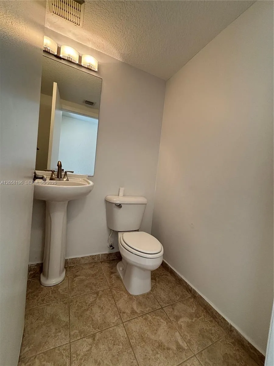 4931 N Harbor Isles Dr # 203, Dania Beach, FL 33312 photo 13