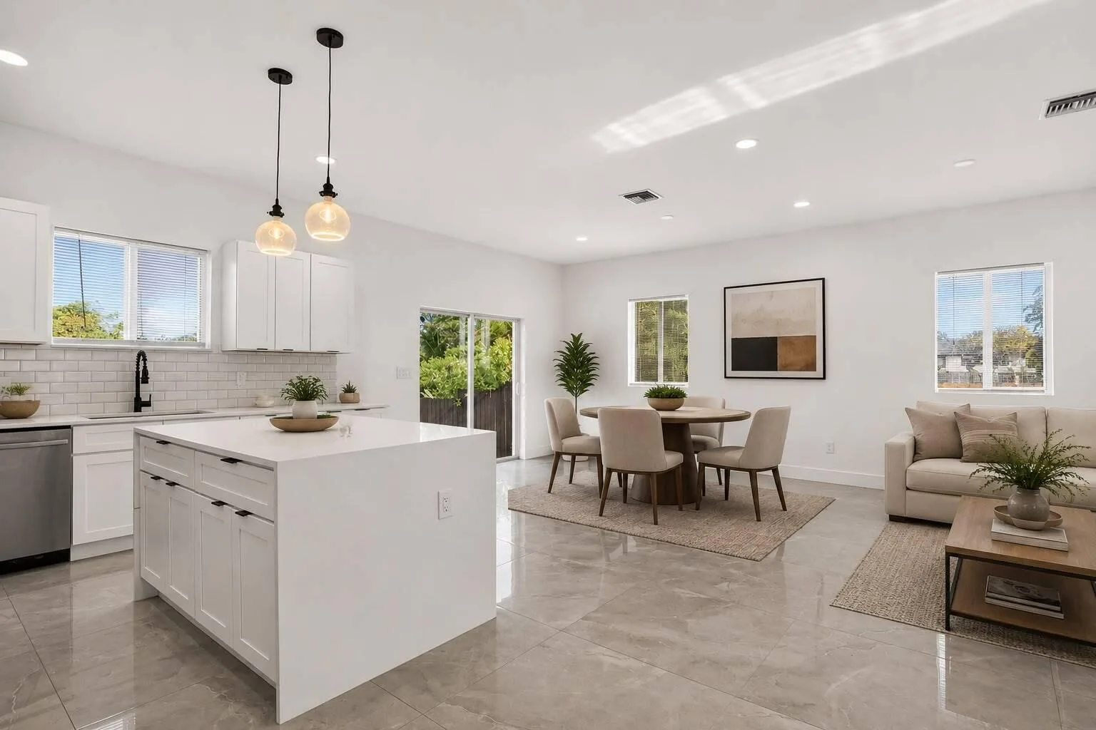 655 NW 24TH Avenue, Fort Lauderdale, FL 33311 photo 2