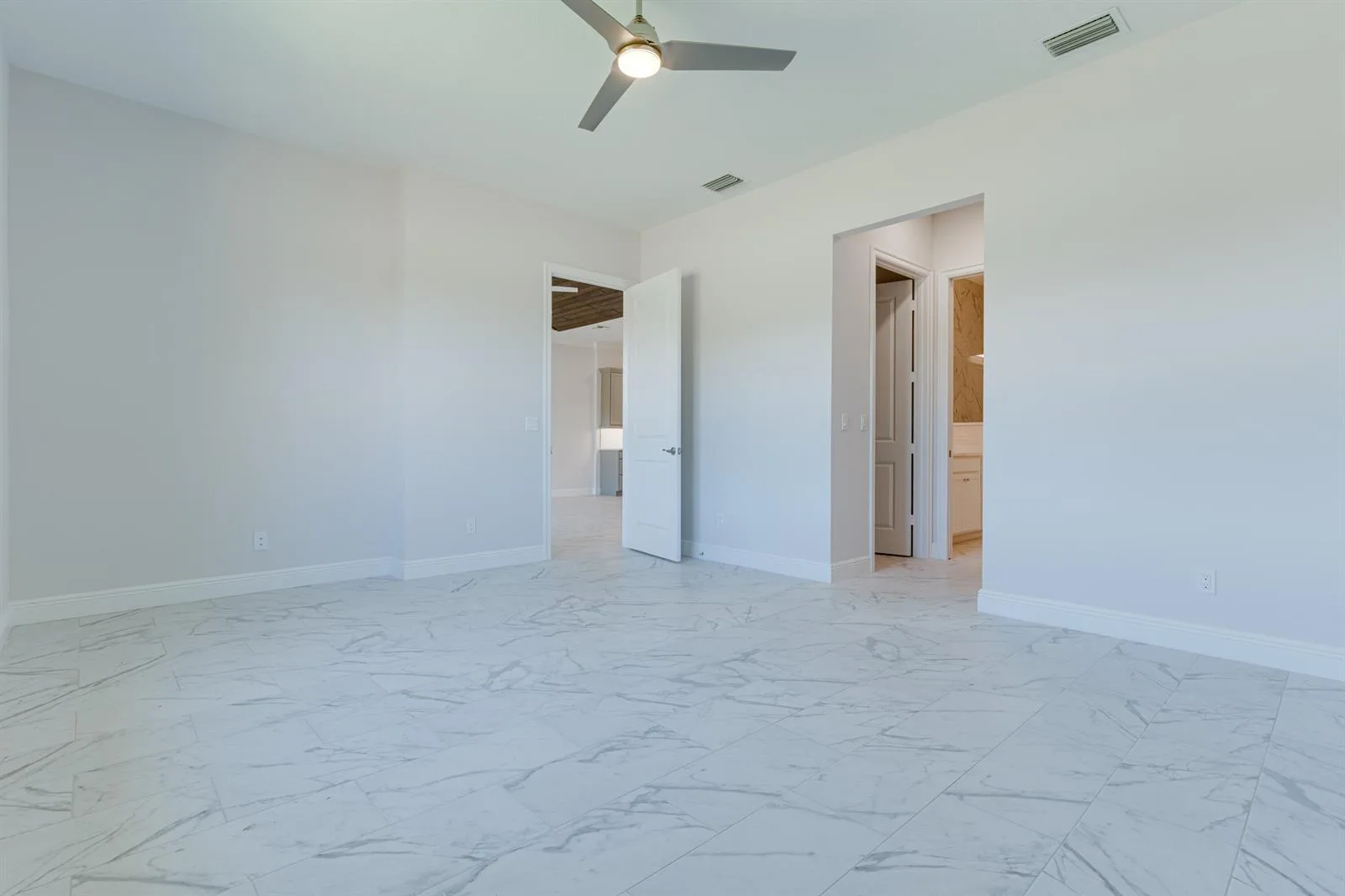 1805 Bridgepointe Circle # 2, Vero Beach, FL 32967 photo 11