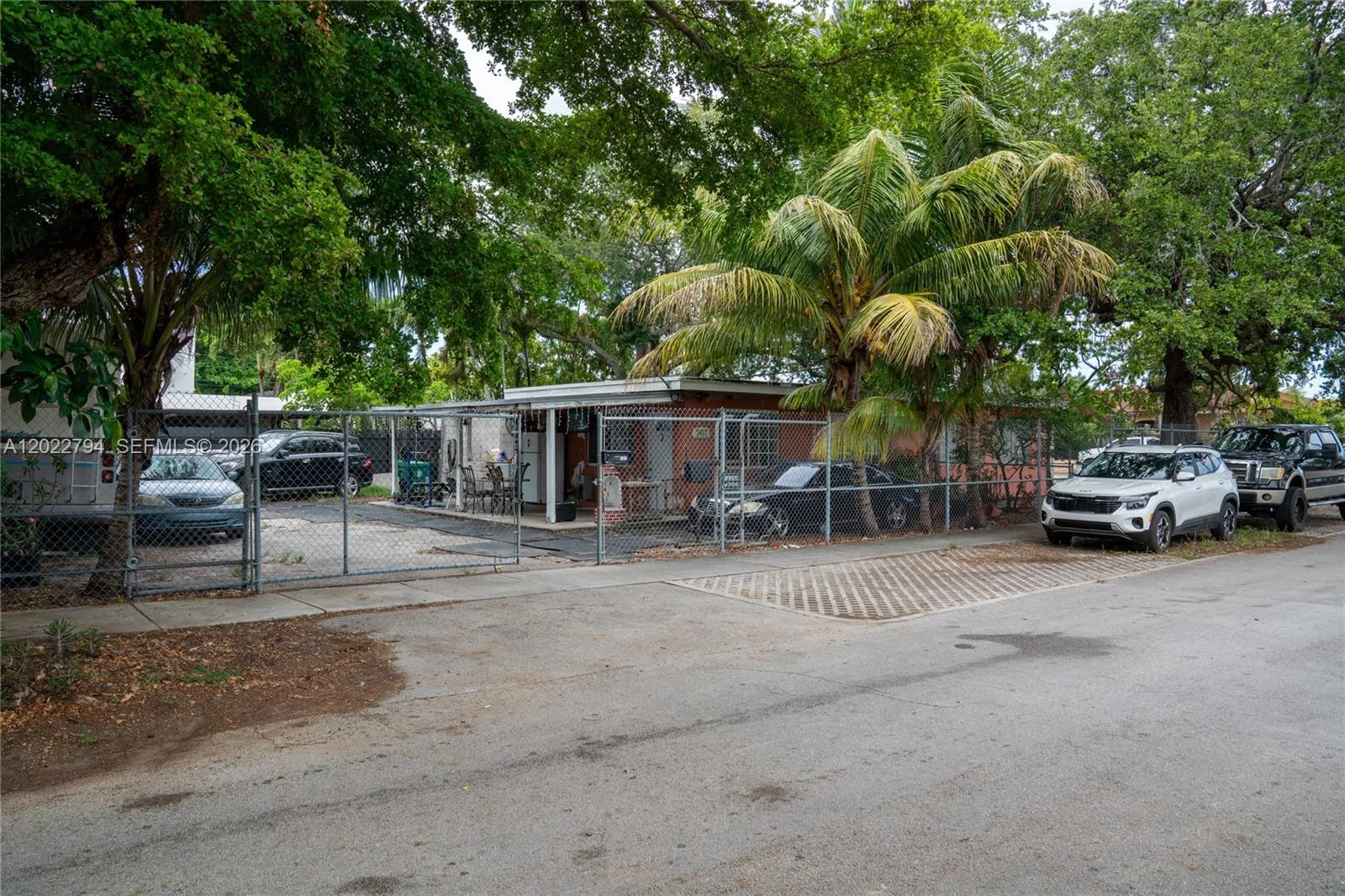 3401 NW 15th St, Miami, FL 33125 photo 12