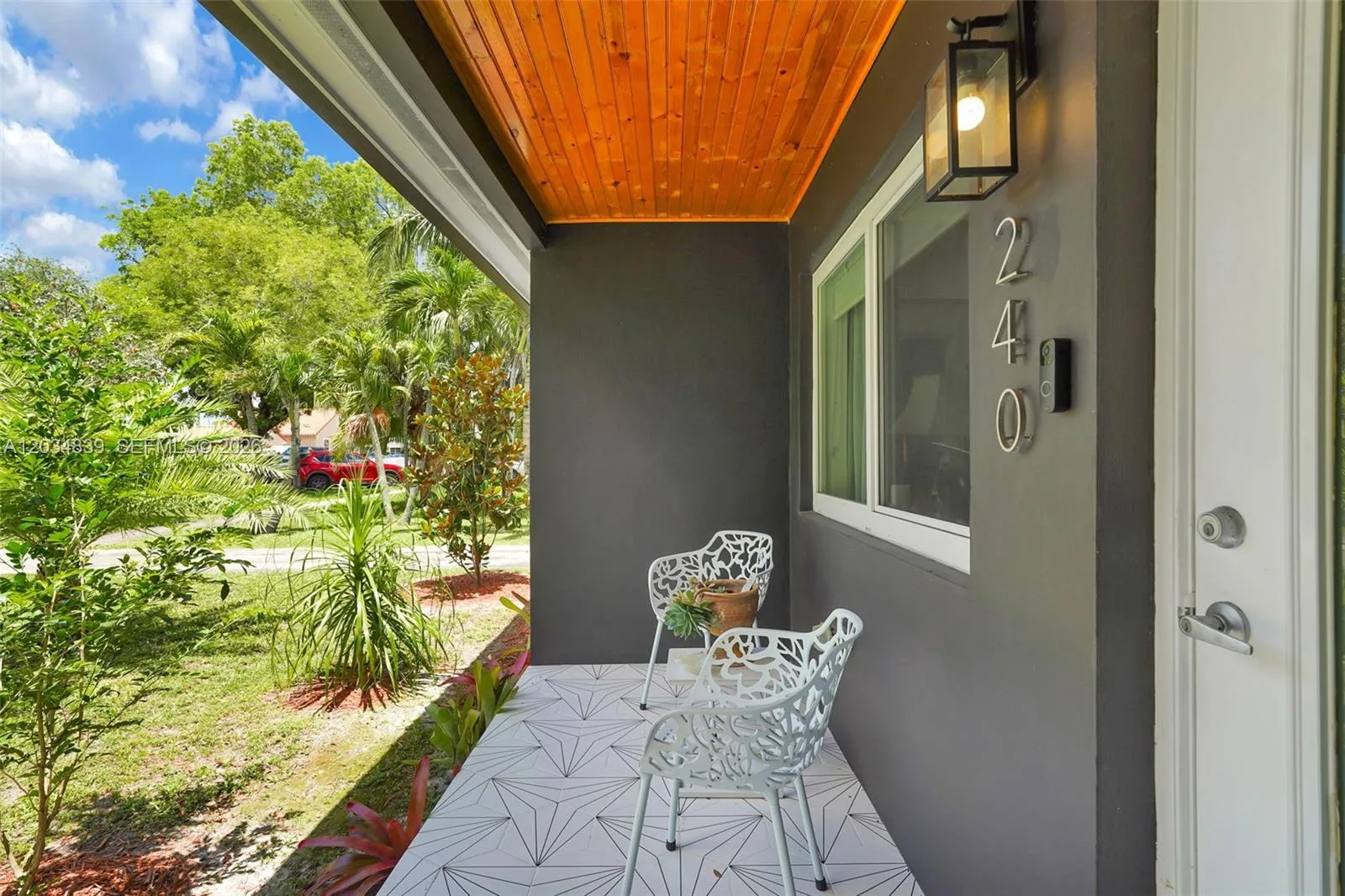 240 Nahkoda Dr, Miami Springs, FL 33166 photo 4