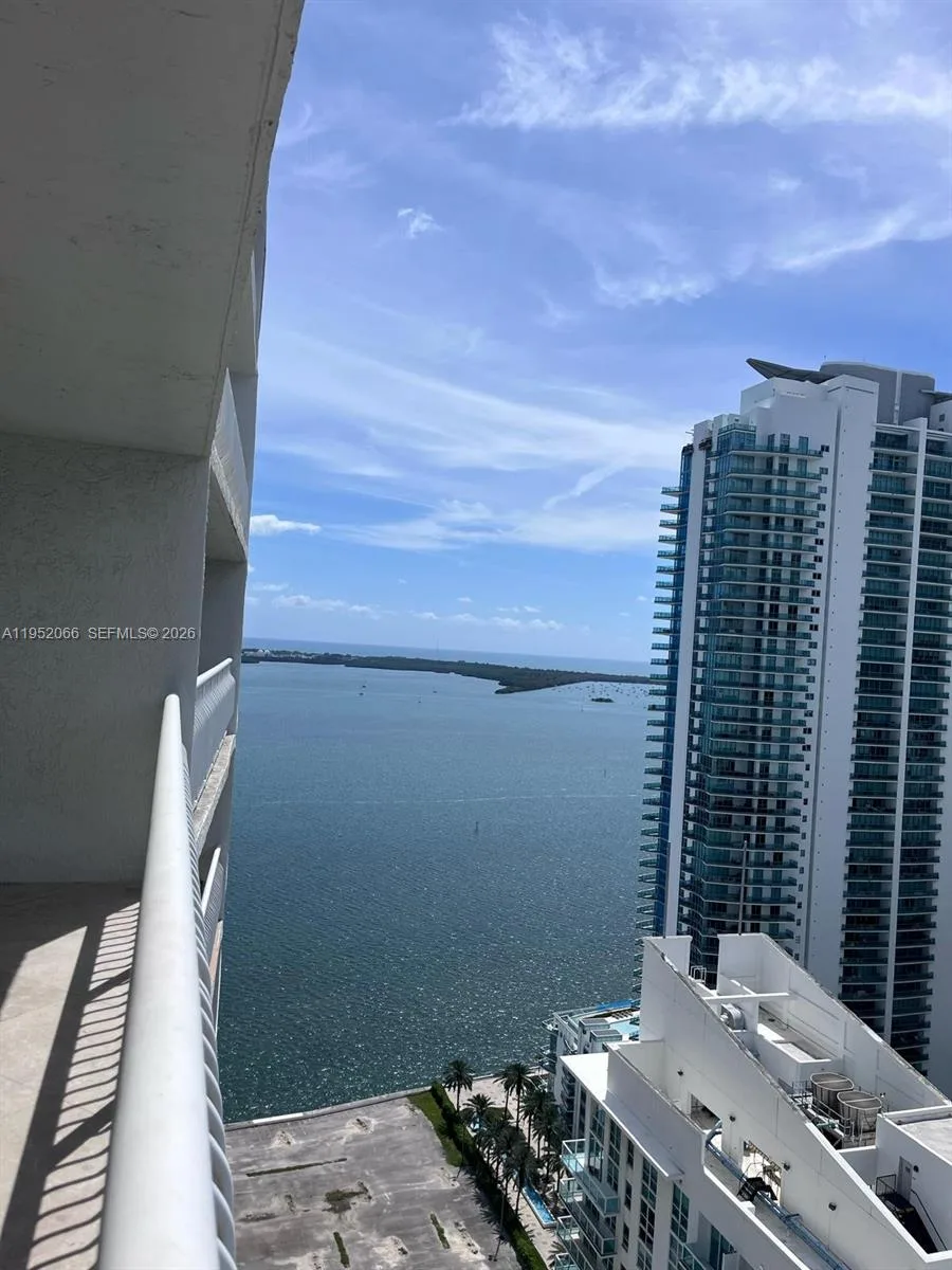 1200 Brickell Bay Dr # 3921, Miami, FL 33131 photo 12
