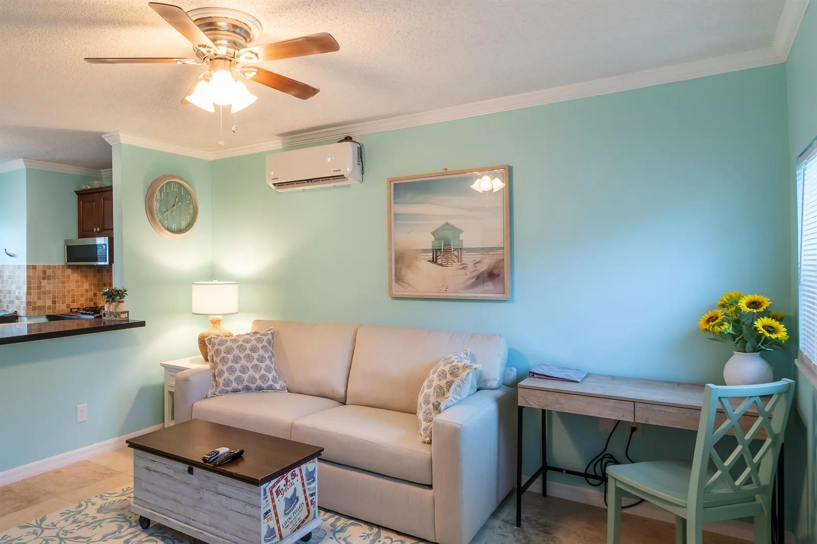 1724 37th Street, West Palm Beach, FL 33407