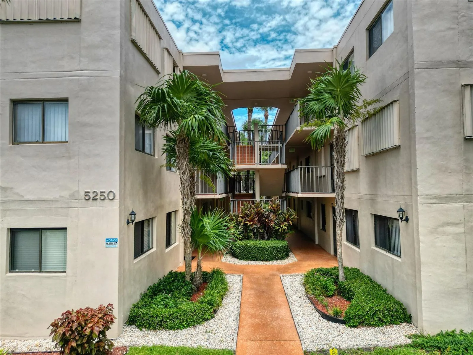 5250 Las Verdes Circle # 212, Delray Beach, FL 33484 photo 3