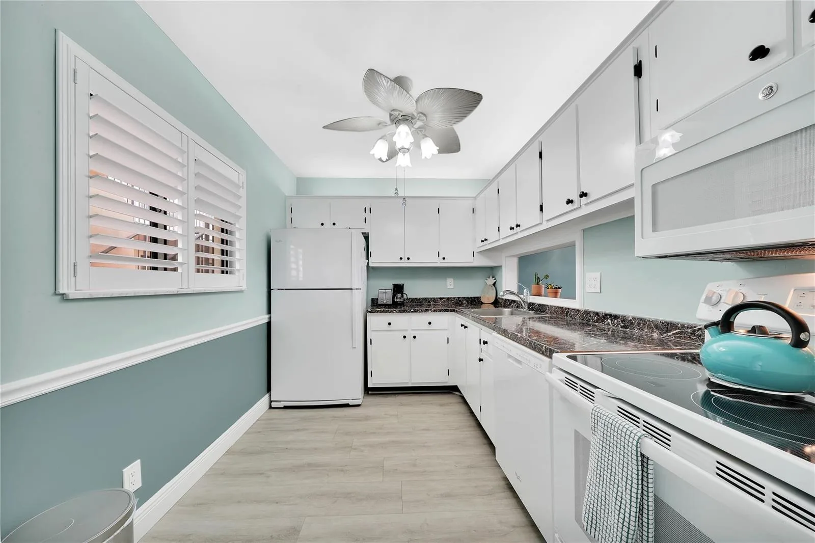 5250 Las Verdes Circle # 212, Delray Beach, FL 33484 photo 5
