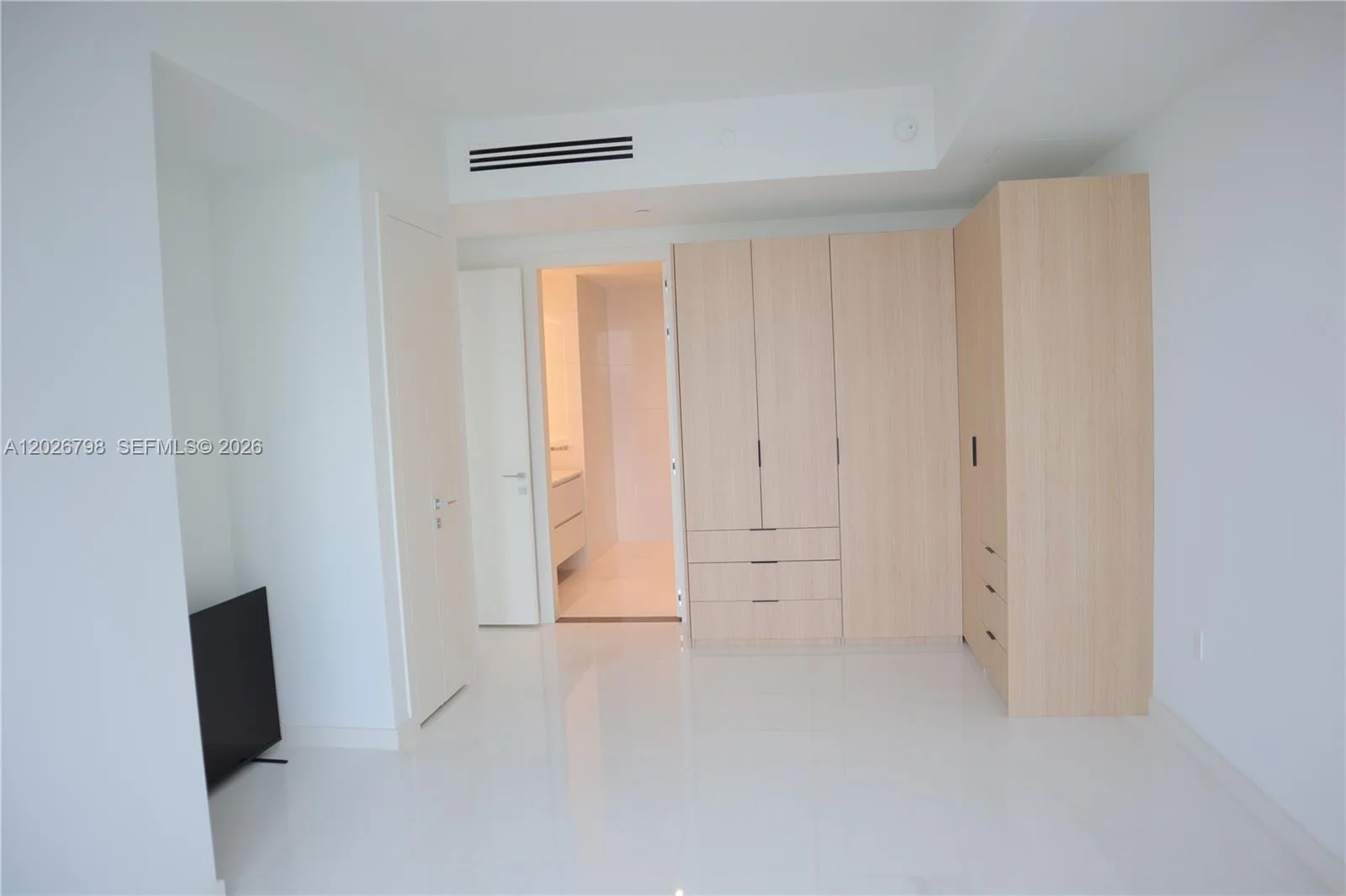 300 Biscayne Blvd Way # 4609, Miami, FL 33131 photo 10