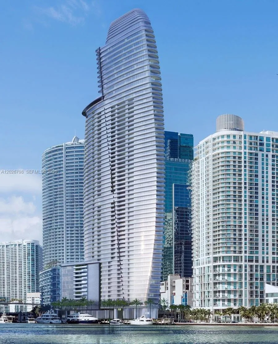 300 Biscayne Blvd Way # 4609, Miami, FL 33131 photo 2