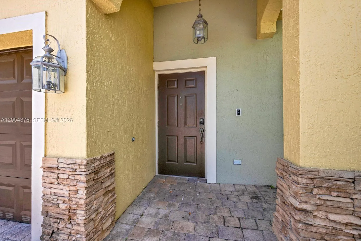 3326 NE 11th Dr, Homestead, FL 33033 photo 3