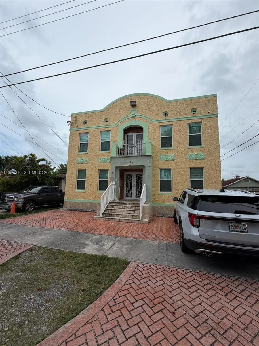 4152 SW 13th St # 7, Miami, FL 33134