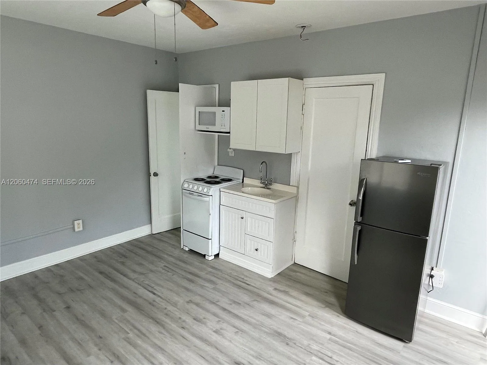 1108 NE 3rd St # C, Fort Lauderdale, FL 33301 photo 4