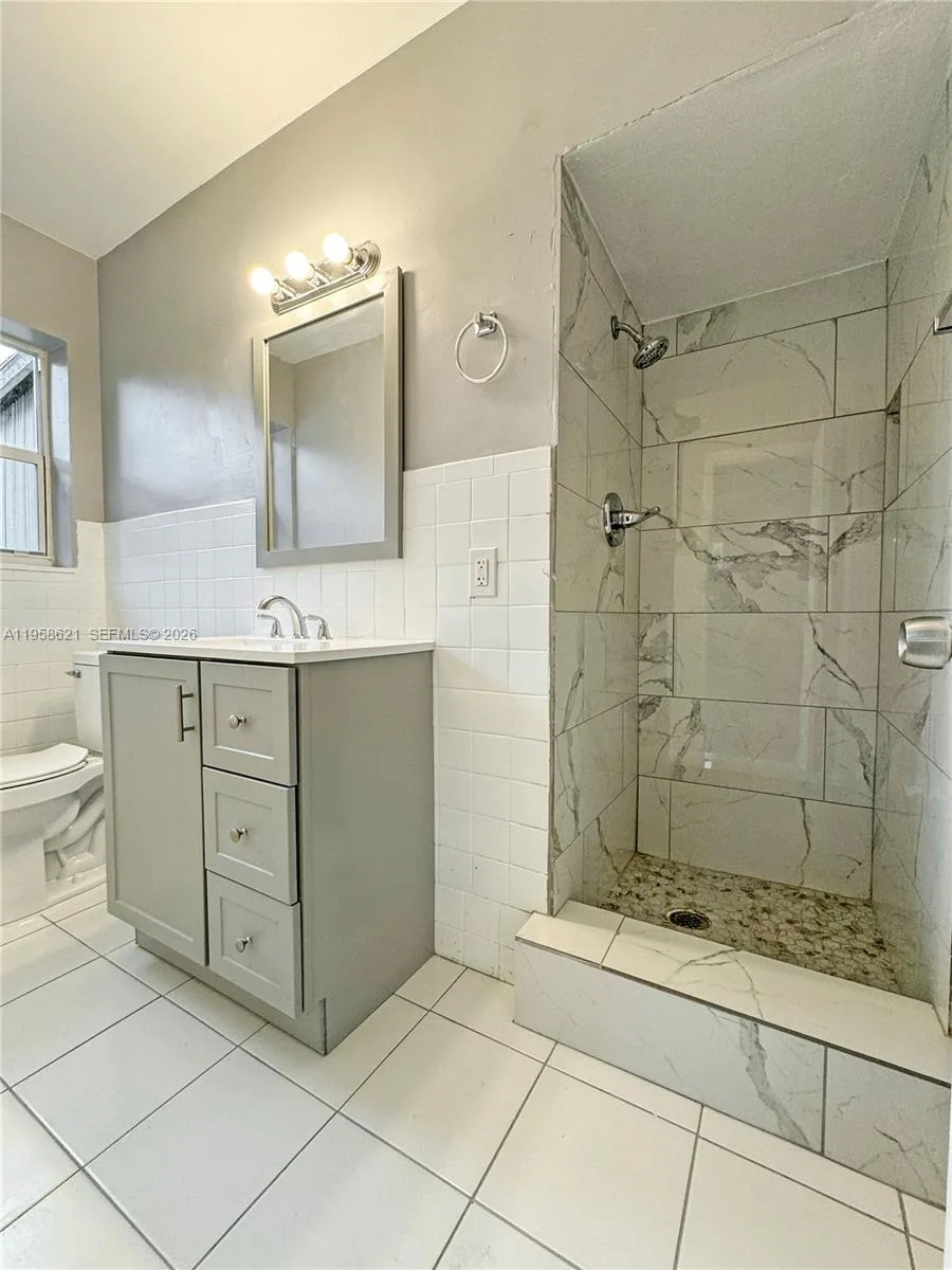 4133 SW 52nd St, Dania Beach, FL 33314 photo 5
