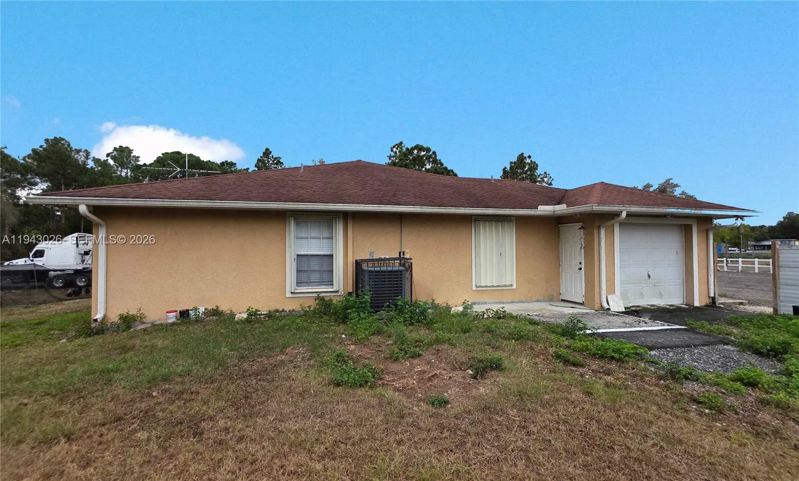 355 N Lindero ST, Clewiston, FL 33440 photo 6