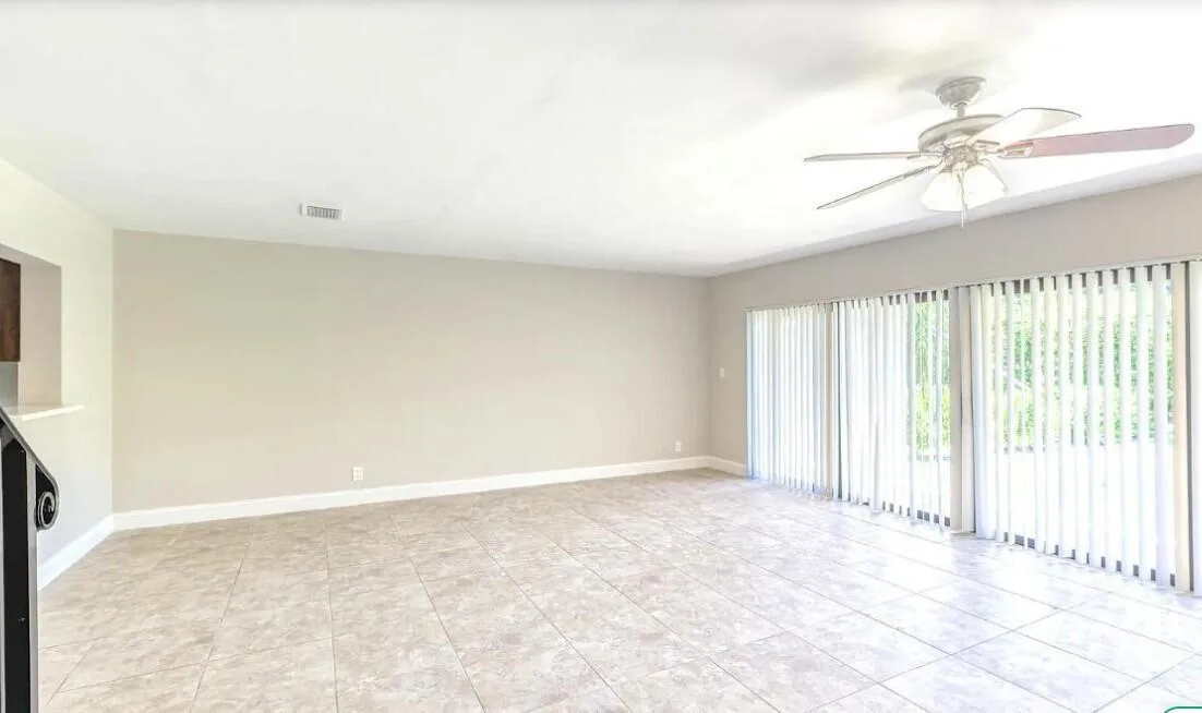 660 COVENTRY Street # 3, Boca Raton, FL 33487 photo 4