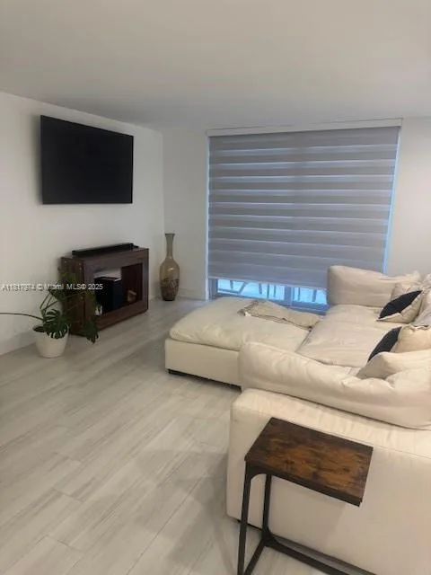 6039 Collins Ave # 1516, Miami Beach, FL 33140 photo 5