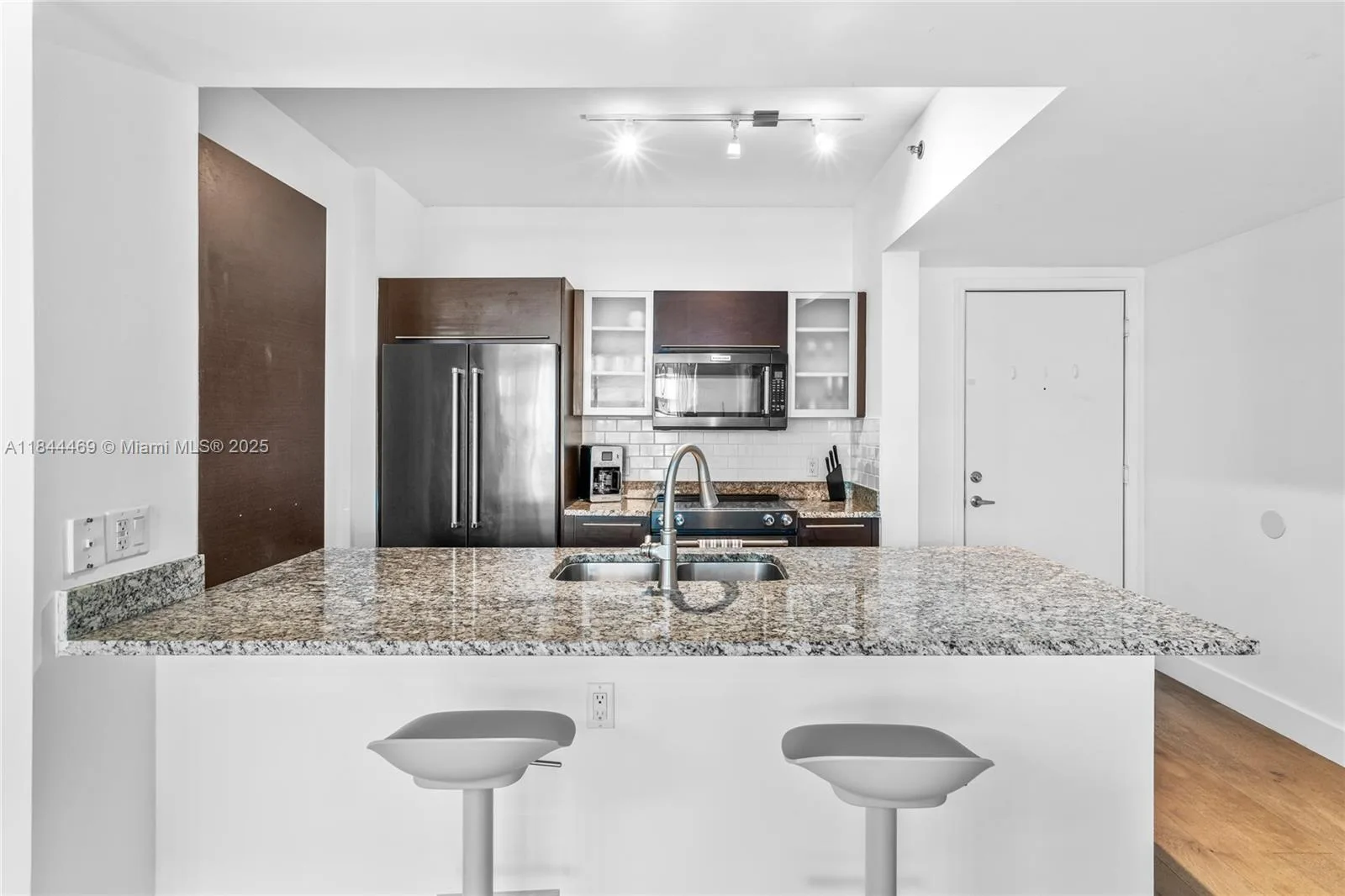 951 Brickell Ave # 1505, Miami, FL 33131 photo 11