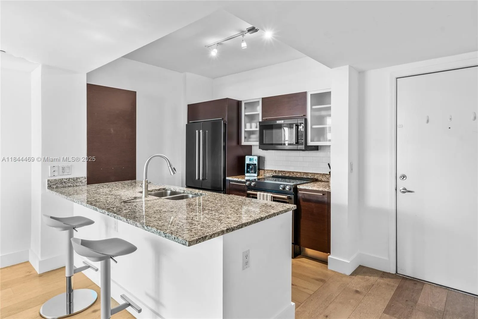 951 Brickell Ave # 1505, Miami, FL 33131 photo 12