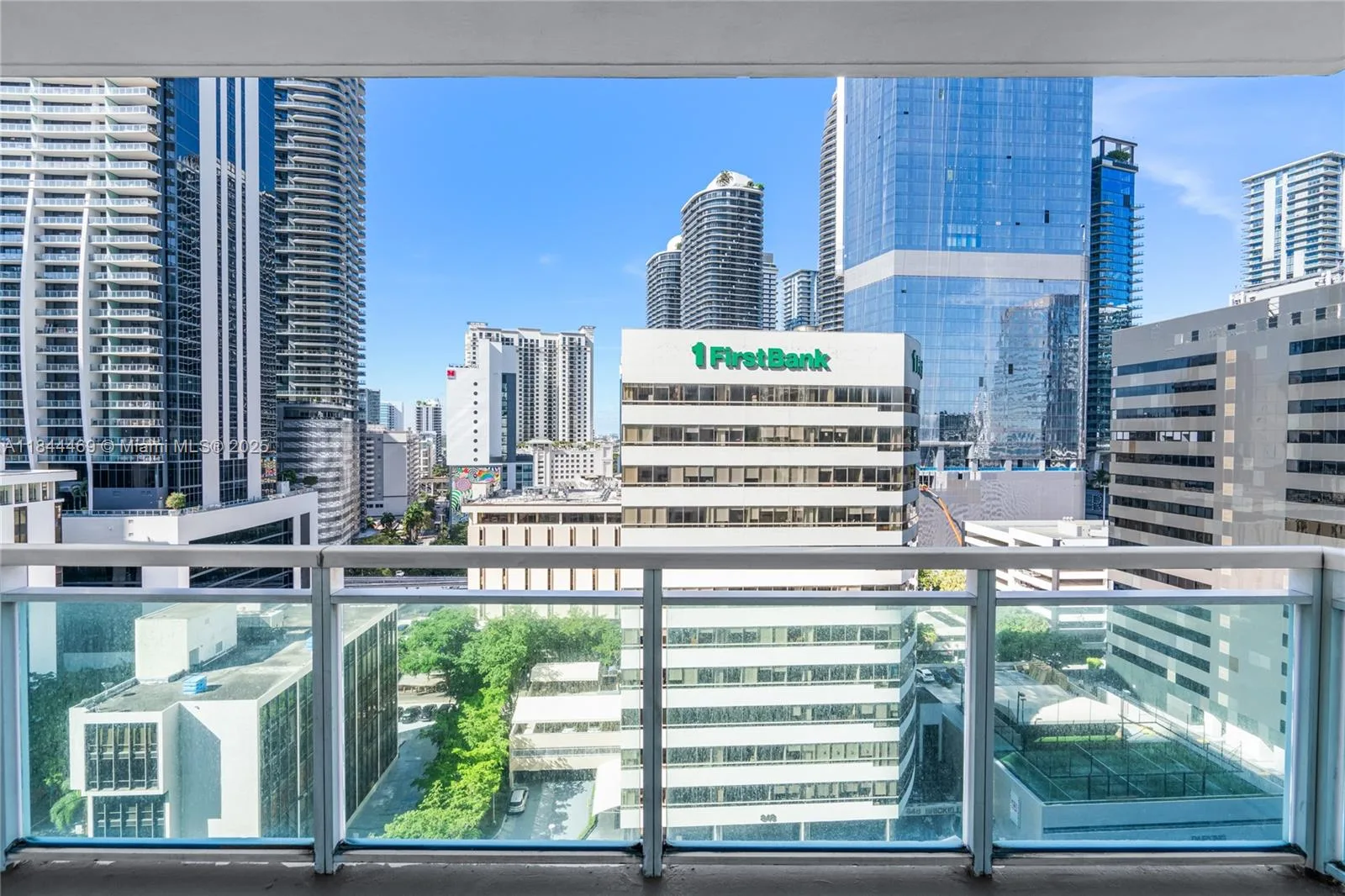 951 Brickell Ave # 1505, Miami, FL 33131 photo 3
