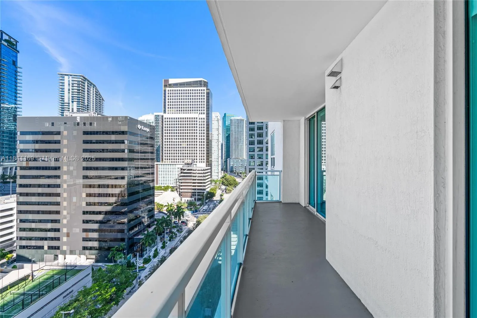 951 Brickell Ave # 1505, Miami, FL 33131 photo 8
