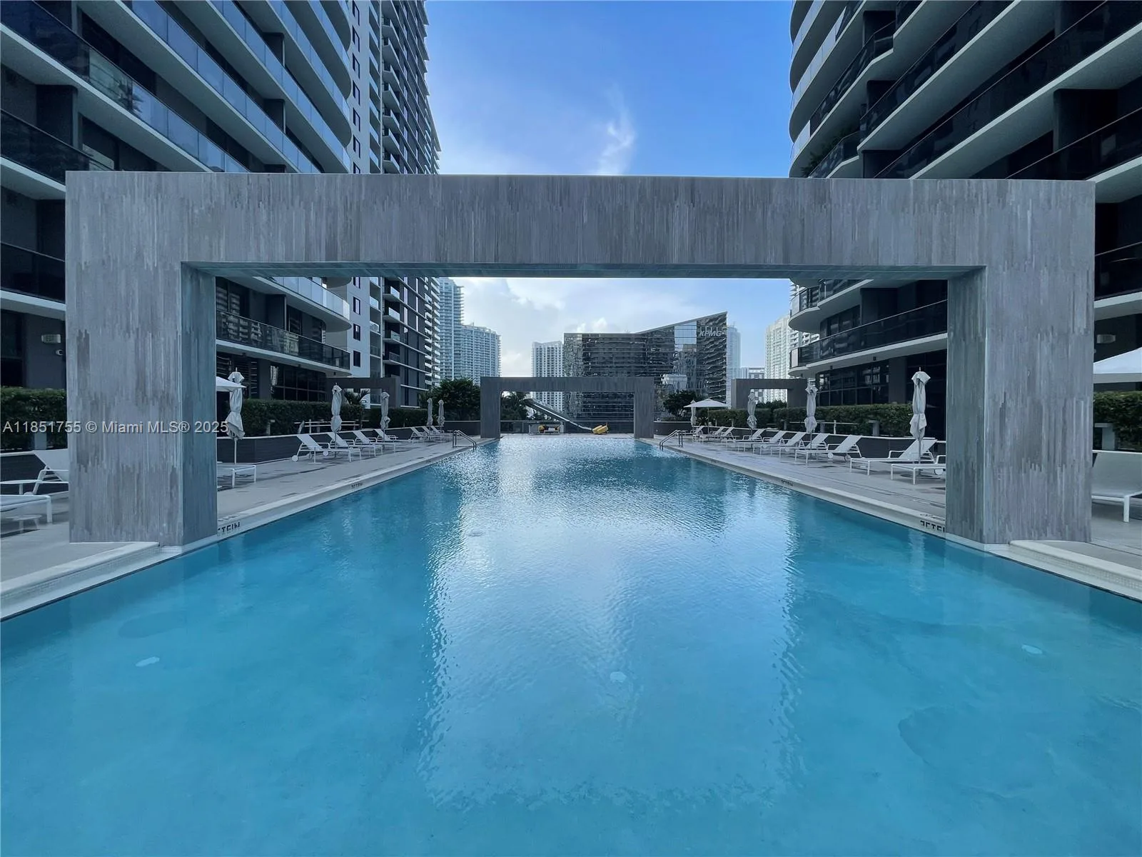 55 SW 9th St # 2701, Miami, FL 33130