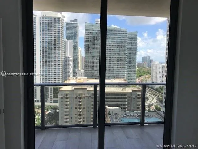55 SW 9th St # 2103, Miami, FL 33130 photo 12