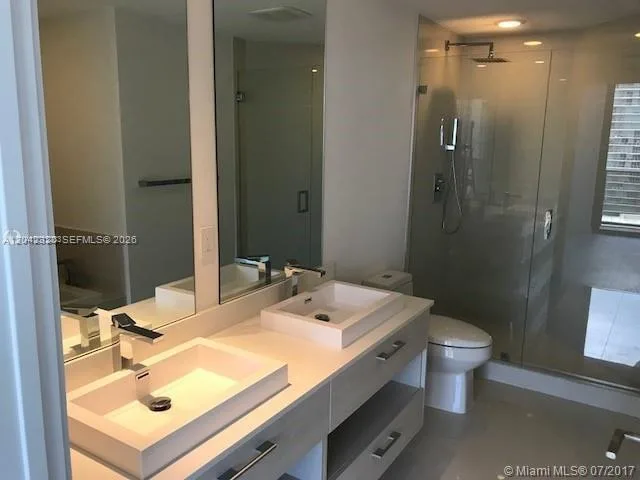 55 SW 9th St # 2103, Miami, FL 33130 photo 8