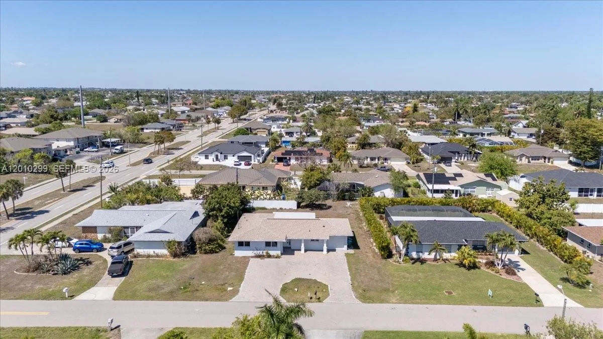 105 SE 45th, Other City - In The State Of Florida, FL 33904 photo 3