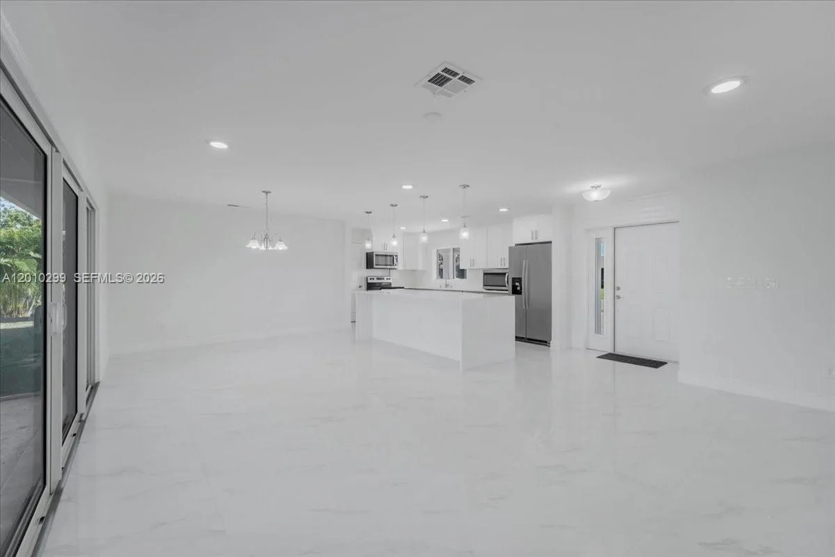 105 SE 45th, Other City - In The State Of Florida, FL 33904 photo 8