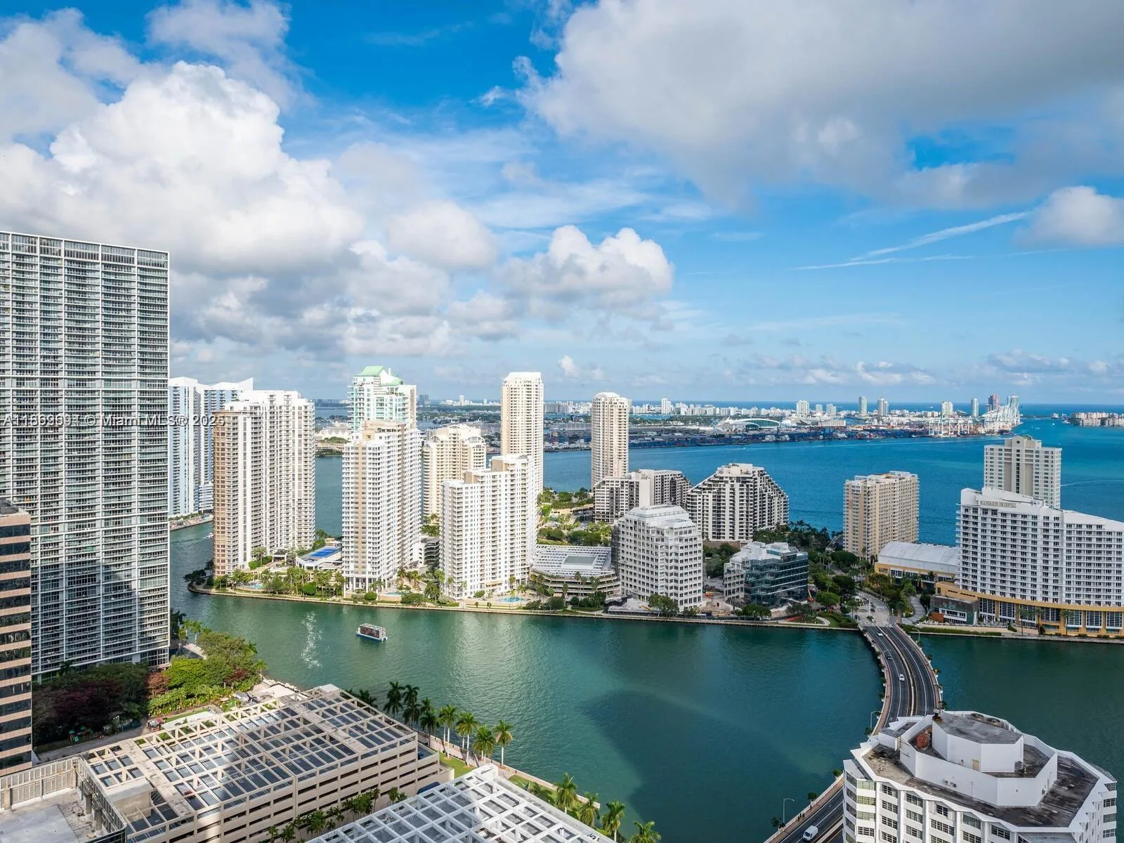 950 Brickell Bay Dr # 4104, Miami, FL 33131