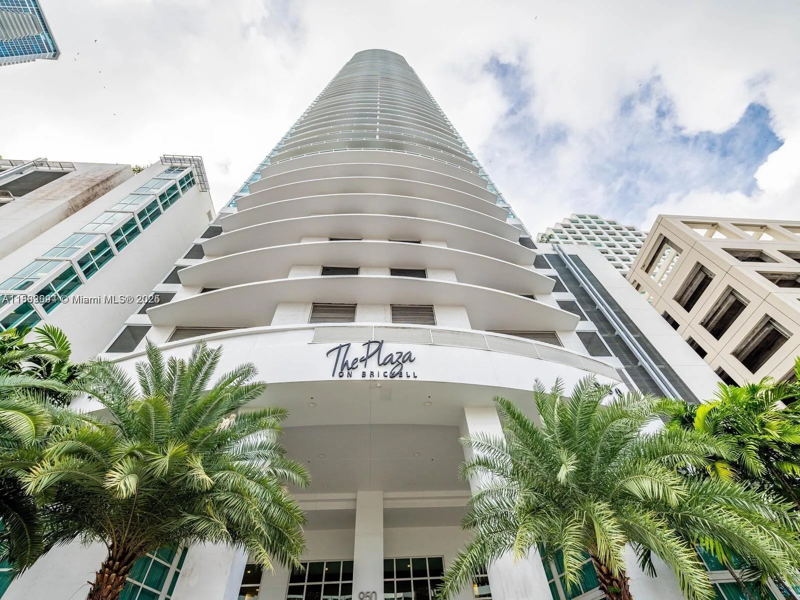 950 Brickell Bay Dr # 4104, Miami, FL 33131 photo 4