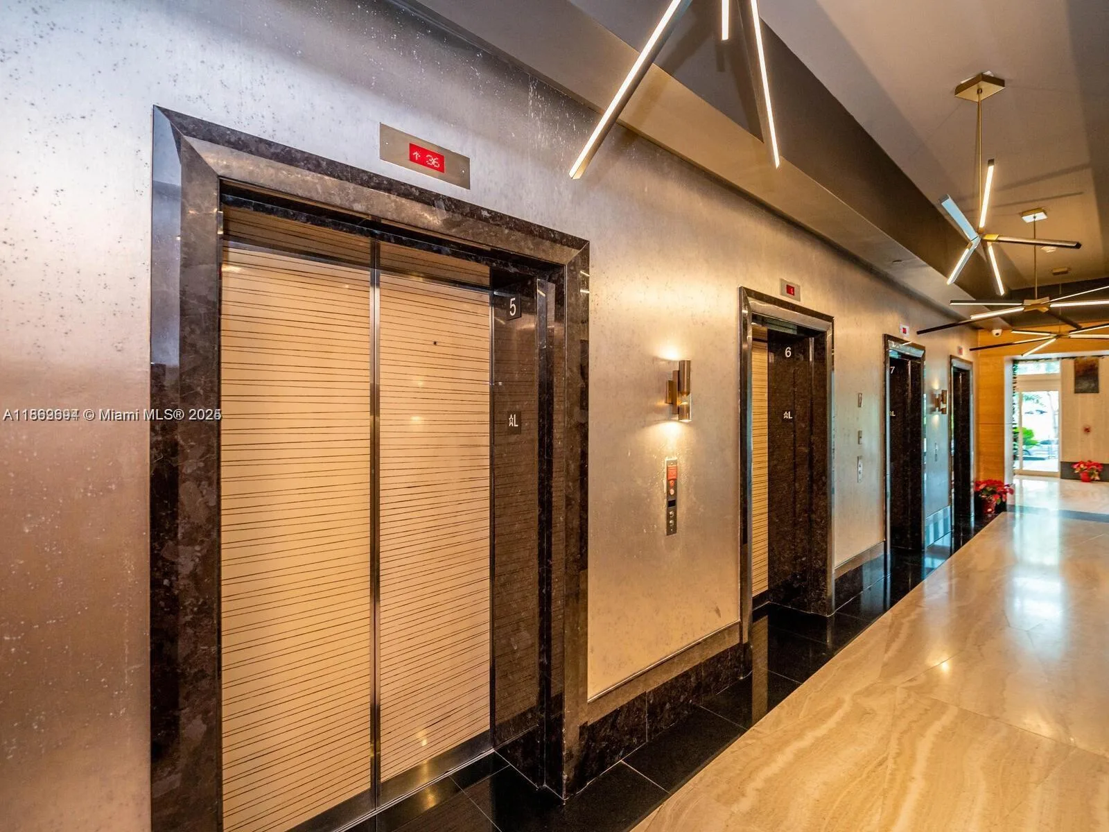 950 Brickell Bay Dr # 4104, Miami, FL 33131 photo 5