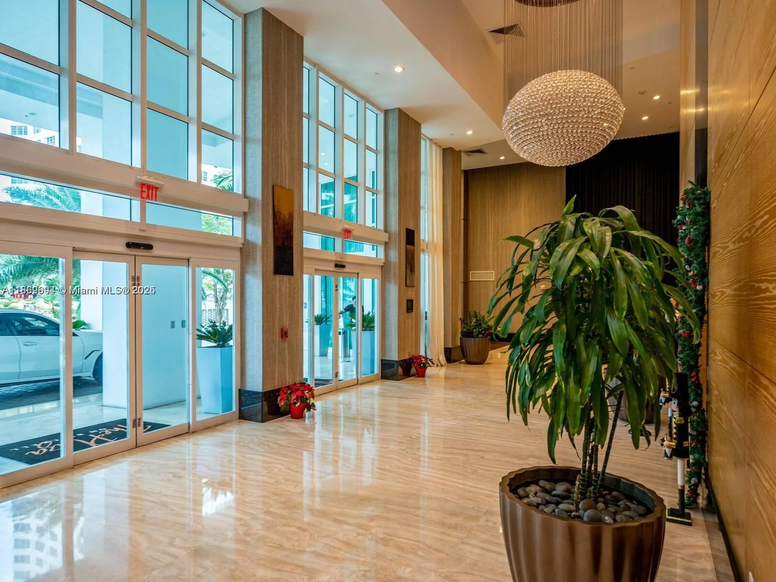 950 Brickell Bay Dr # 4104, Miami, FL 33131 photo 8