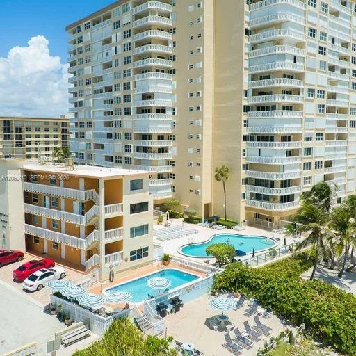 3401 NE 10th St # 5, Pompano Beach, FL 33062 photo 2
