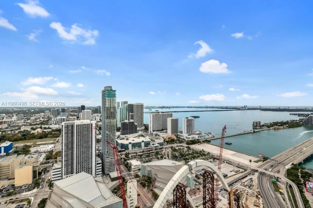 1100 Biscayne Blvd # 4907, Miami, FL 33132