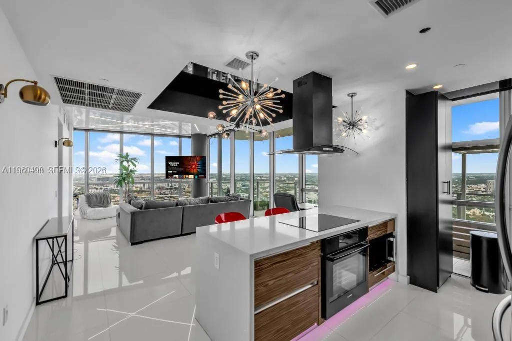 1100 Biscayne Blvd # 4907, Miami, FL 33132 photo 3