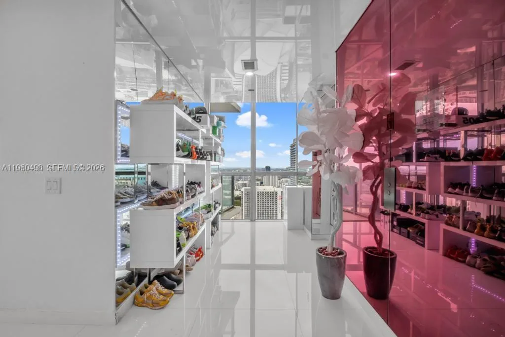 1100 Biscayne Blvd # 4907, Miami, FL 33132 photo 8