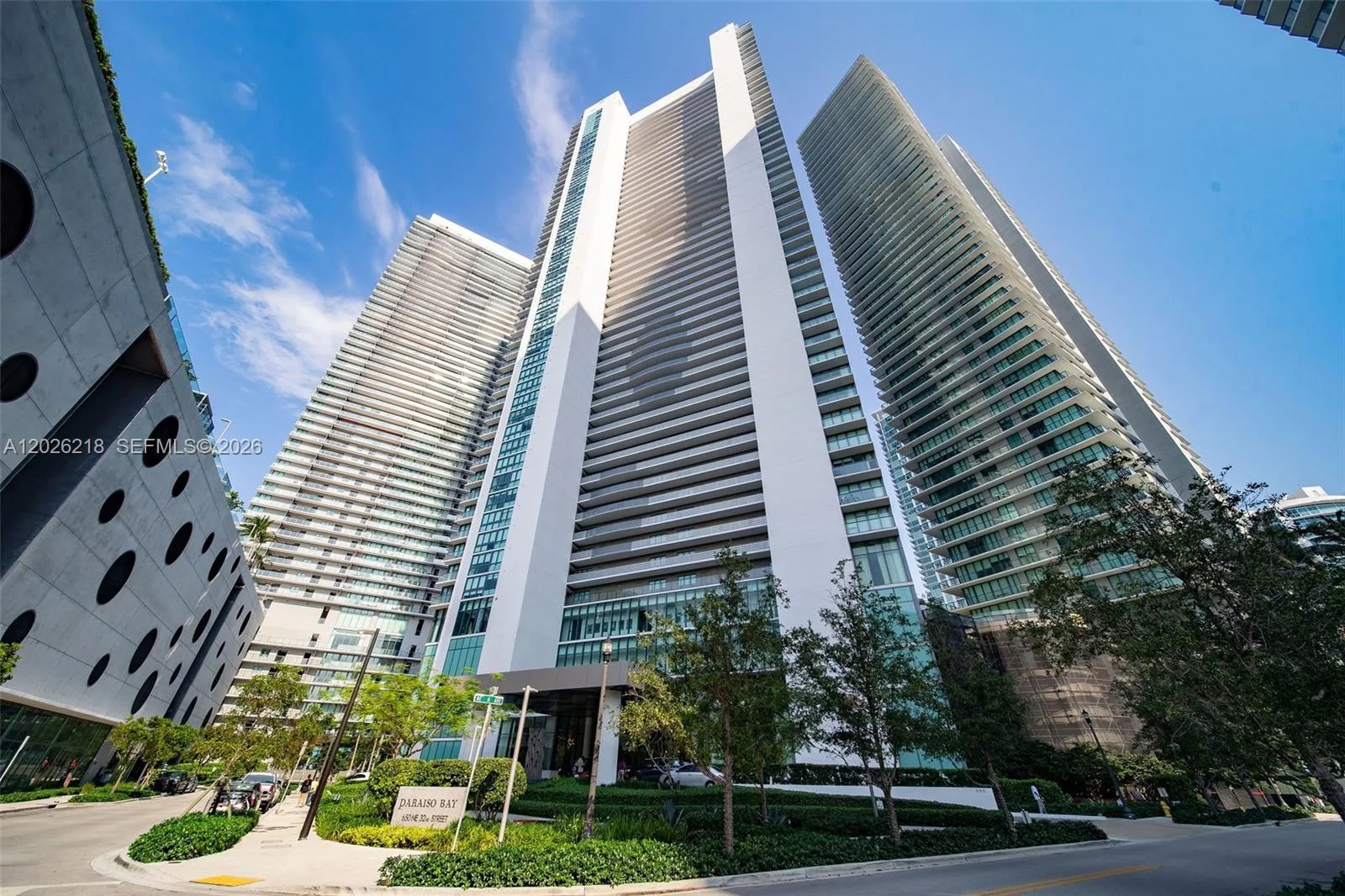 650 NE 32nd St # 3808, Miami, FL 33137