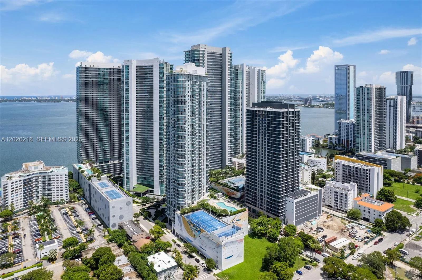650 NE 32nd St # 3808, Miami, FL 33137 photo 2