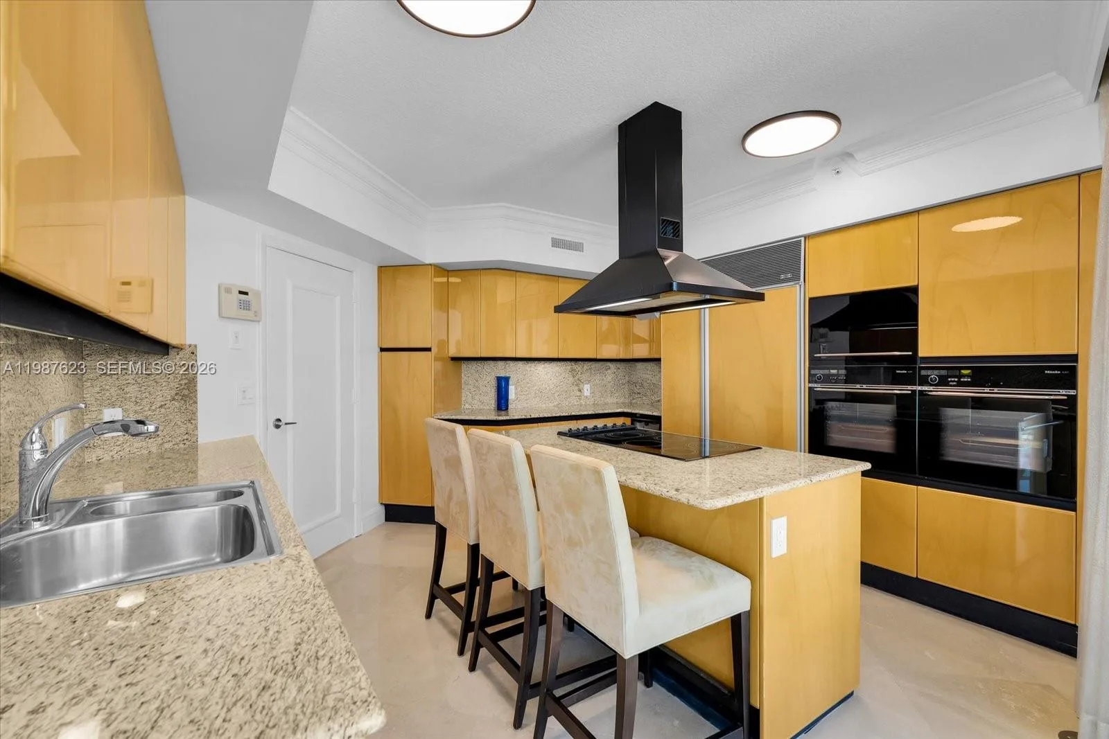 1455 Ocean Dr # 909, Miami Beach, FL 33139 photo 8