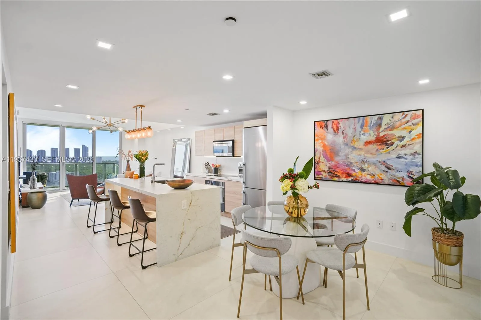 16385 Biscayne Blvd # 2819, North Miami Beach, FL 33160